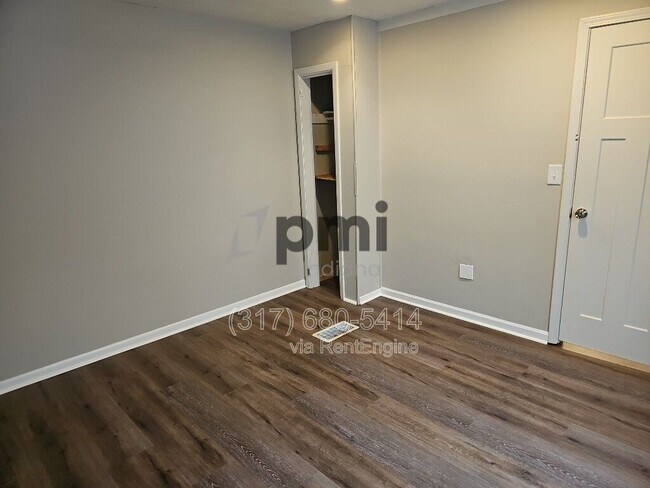 Building Photo - 2031 Southeastern Ave