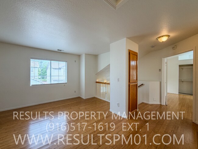 Building Photo - Great Elk Grove 2 Bedroom plus Loft Home