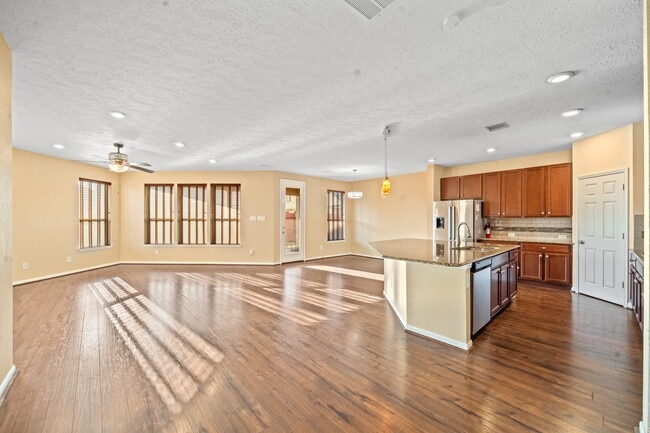 Building Photo - 5007 Pine Ridge Knoll Ct