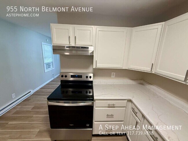 Building Photo - 955 N Belmont Ave