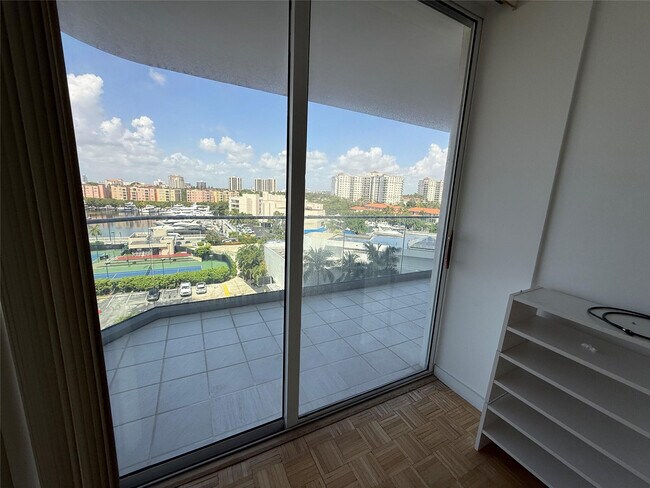 Building Photo - 19707 Turnberry Way