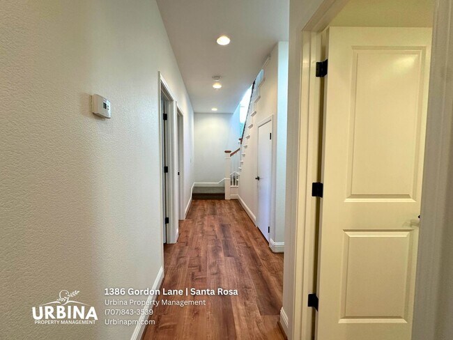 Building Photo - 1386 Gordon Ln