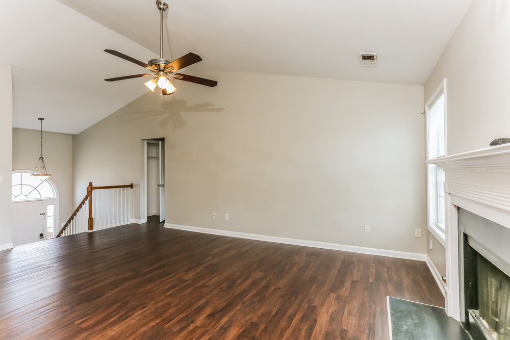 Building Photo - 4809 Camelot Dr