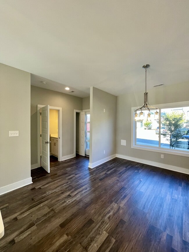 Building Photo - 47 Zentry Pl