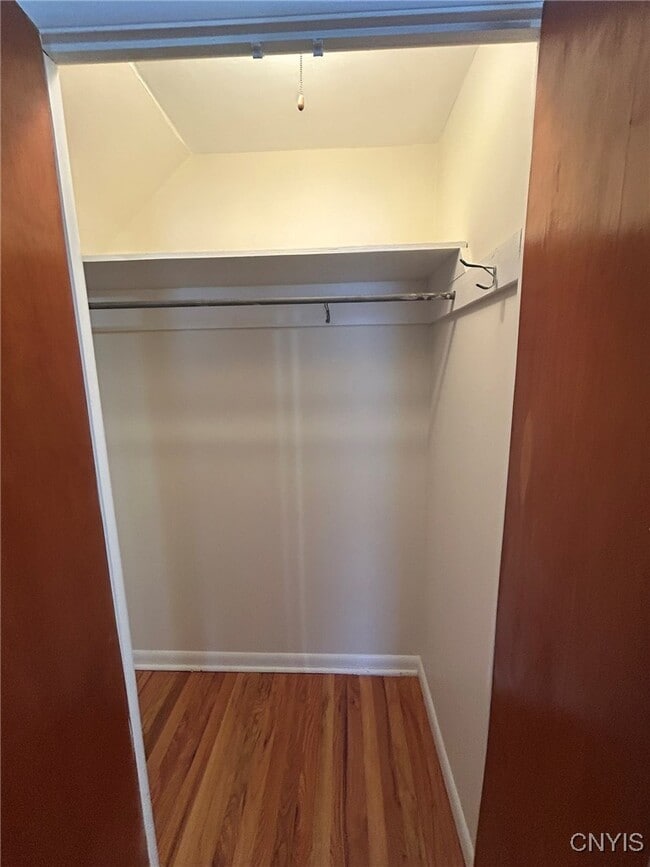 Building Photo - 3 Wills Dr