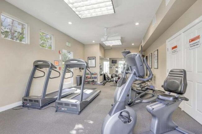 Building Photo - Serene & Pristine: 3 Bedroom, 3 Bath Bi-Level Condominium available in Central San Jose Location
