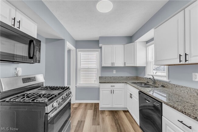 Building Photo - 5176 Joseph St