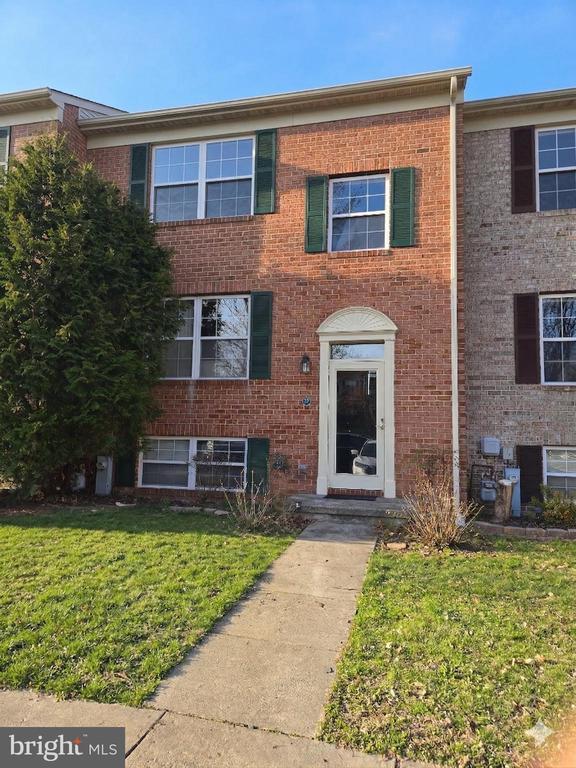 Building Photo - 55 Beaver Pond Cir