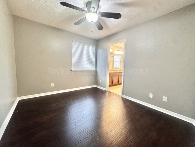 Building Photo - 5205 Northlawn Way