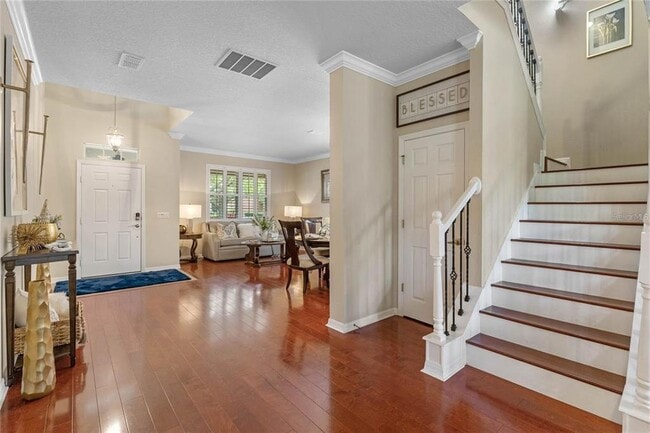 Building Photo - 708 Legacy Park Dr