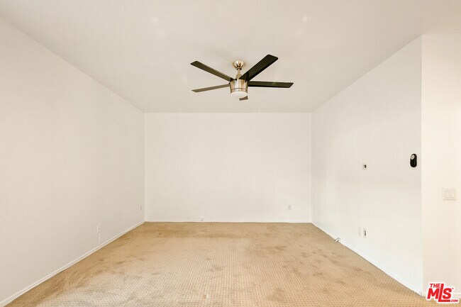 Building Photo - 2311 4th St