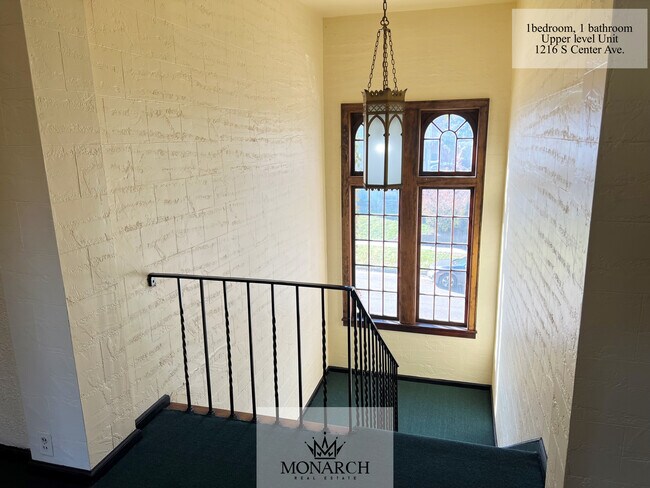 Building Photo - 1216 S Center Ave