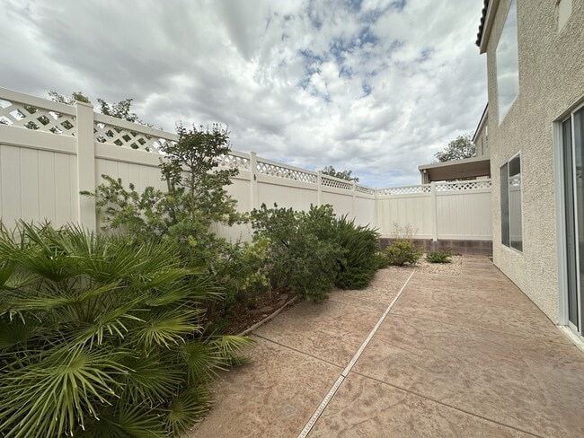Building Photo - 6294 Tillman Crest Ave