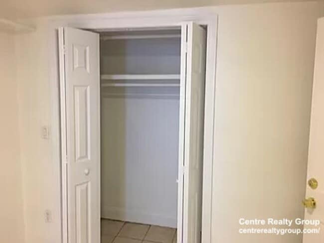 Building Photo - Amazing value two bedroom in Brookline