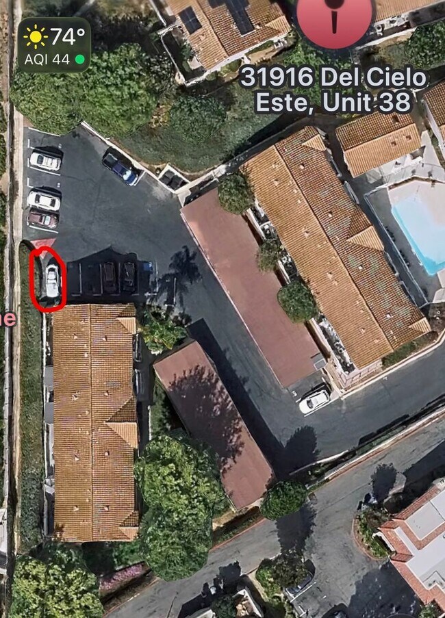 Building Photo - Lovely Downstairs, Entry-Level, End Unit Condo in the Private Diamante HOA Community of Bonsall, ...