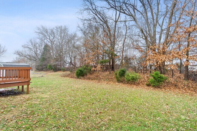 Building Photo - 941 Crabapple Ln