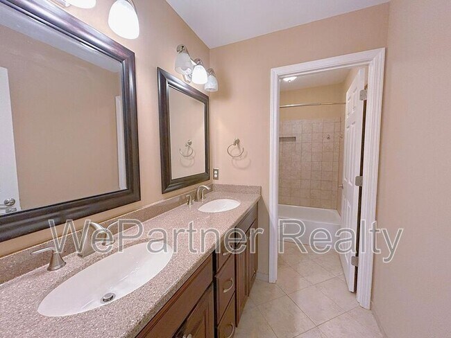 Building Photo - 280 Graystone Way