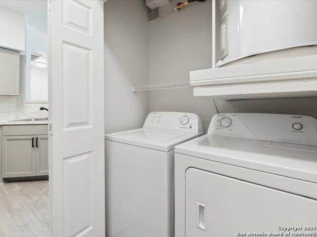 Building Photo - 2320 Gracy Farms Ln