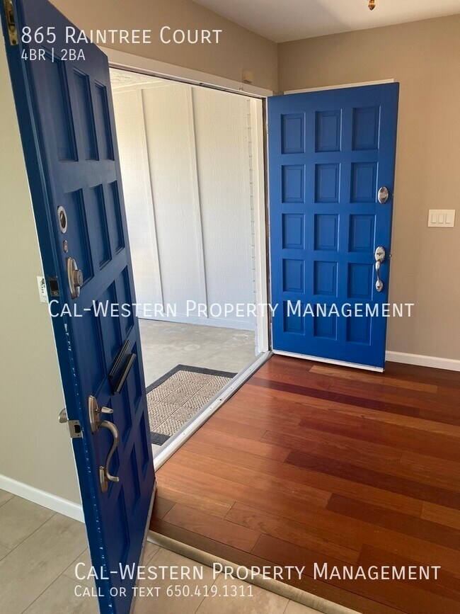 Building Photo - 865 Raintree Ct