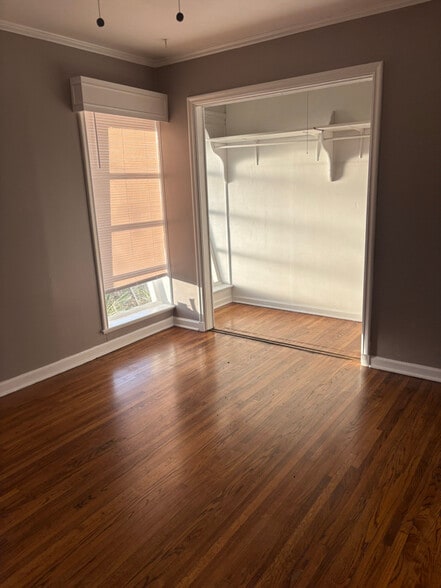 Building Photo - 745 S Sandusky Ave