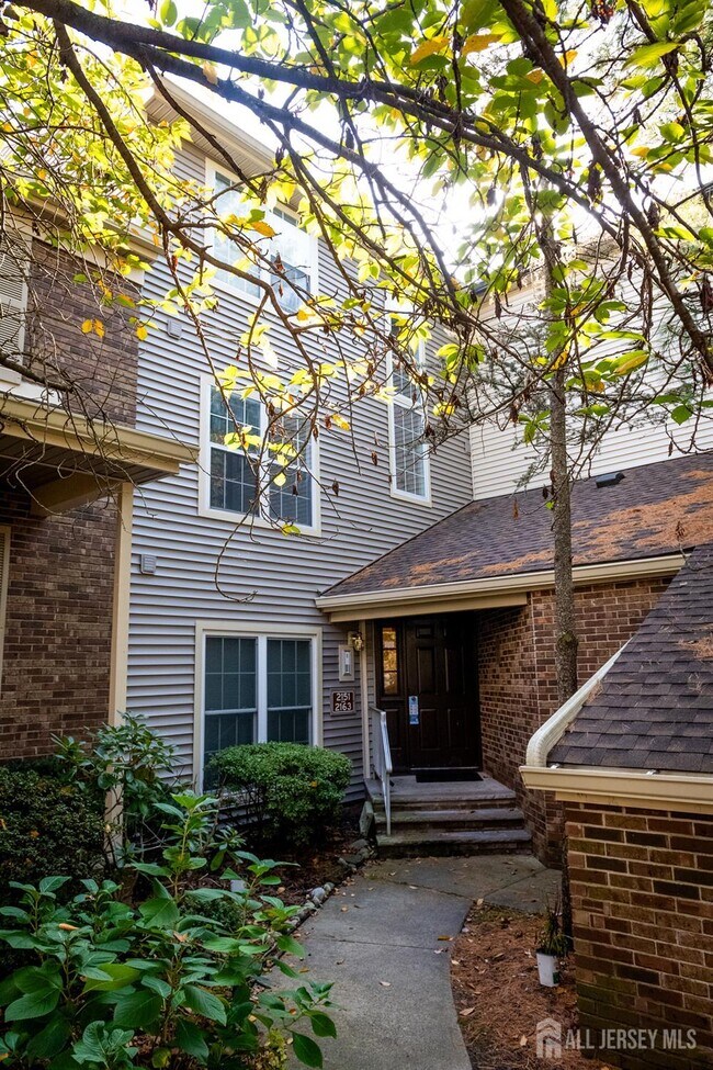 Building Photo - 2162 Ash Ct