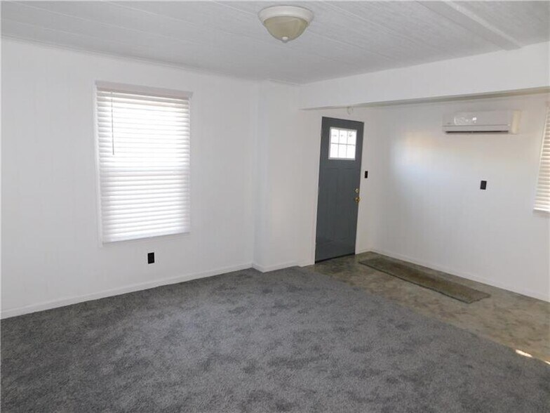 Building Photo - 517 Euclid Ave