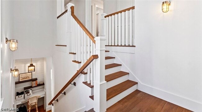 Building Photo - 844 8th St S