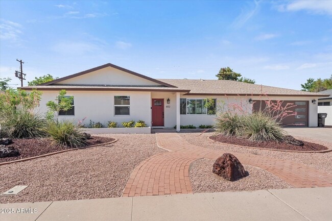 Primary Photo - 8112 E Virginia Ave