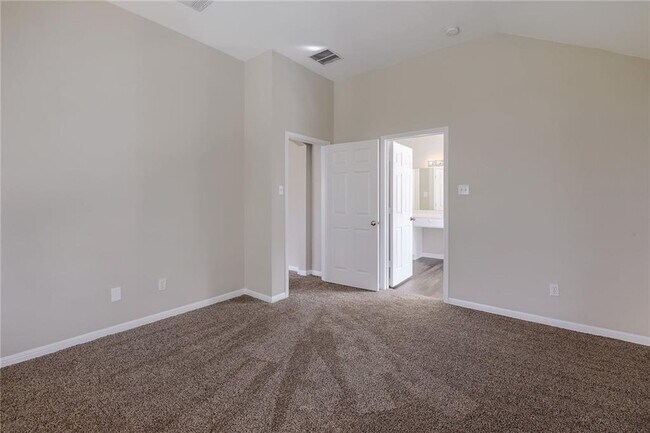 Building Photo - 1608 Bush Coat Ln