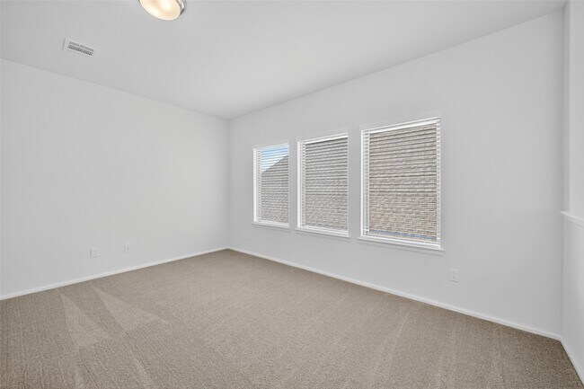 Building Photo - 10730 Aquila Star Dr