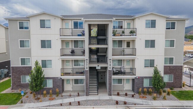 Building Photo - Beautiful 2-Bed, 2-Bath Apartment in Payso...