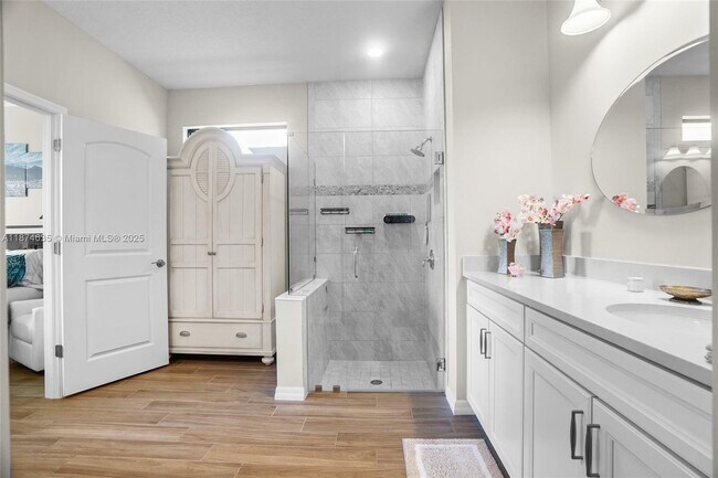 Building Photo - 8262 Cinch Way