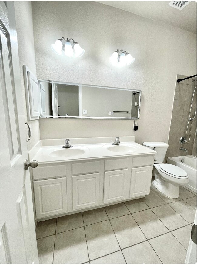 Building Photo - 38 Robin Caper Ct