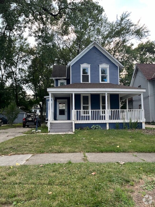 Building Photo - Single Family Home