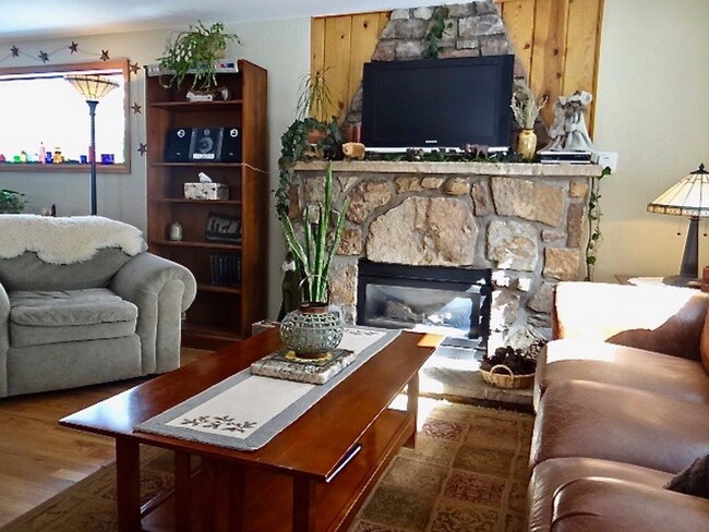 Building Photo - Beautiful, North Evergreen, Mountain Home ...