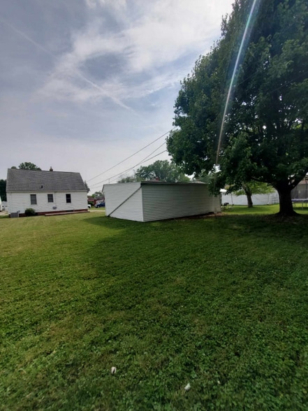 Building Photo - 1510 Tuxedo Ave