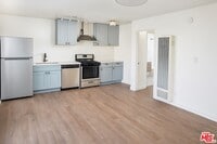 Building Photo - 5952 Benner St