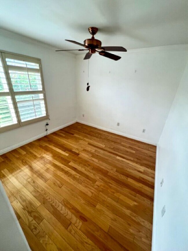 Building Photo - Beautiful Corona Pool Home with 4 bedroom ...