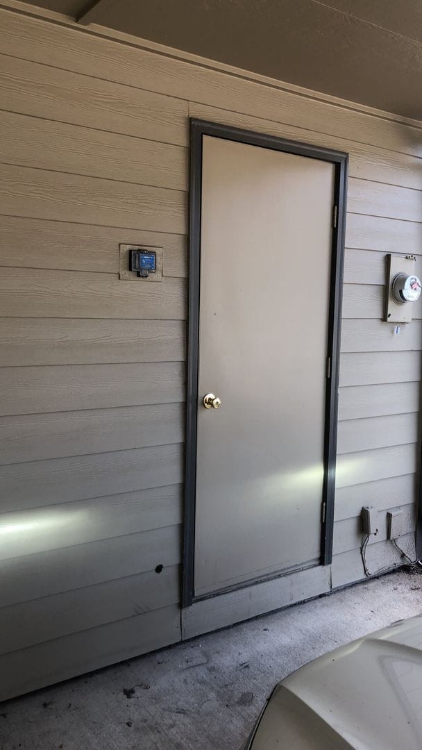 Building Photo - Location, Location, Location: Situated just two blocks south of the OSU campus!