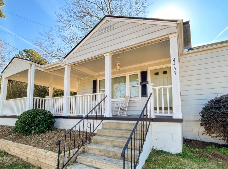 Building Photo - 4445 6th Ave S