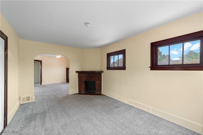 Building Photo - 4360 W 45th St