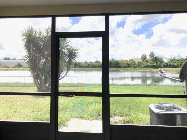 Building Photo - 12326 Fox Hound Ct