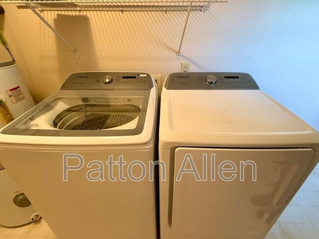 Building Photo - 74 Oakdale Dr