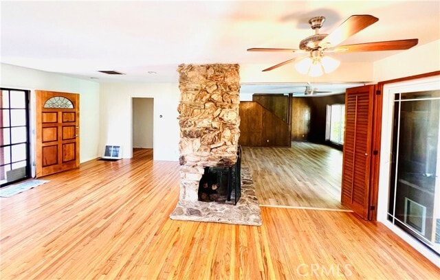 Building Photo - 6637 Balcom Ave