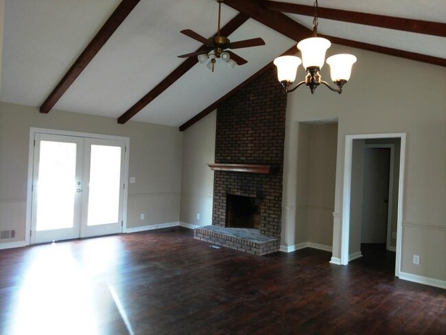 Building Photo - 4907 Bentwood Dr