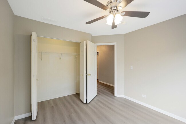 Building Photo - 64 Village Station Ln