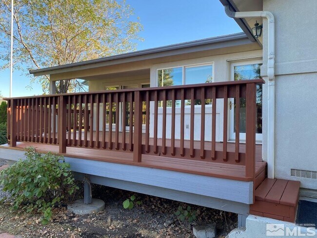 Building Photo - 45 Ocelet Way