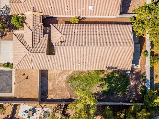 Building Photo - 87 S Tercera Pl