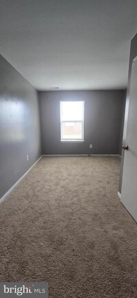 Building Photo - 5307 Valiquet Ave