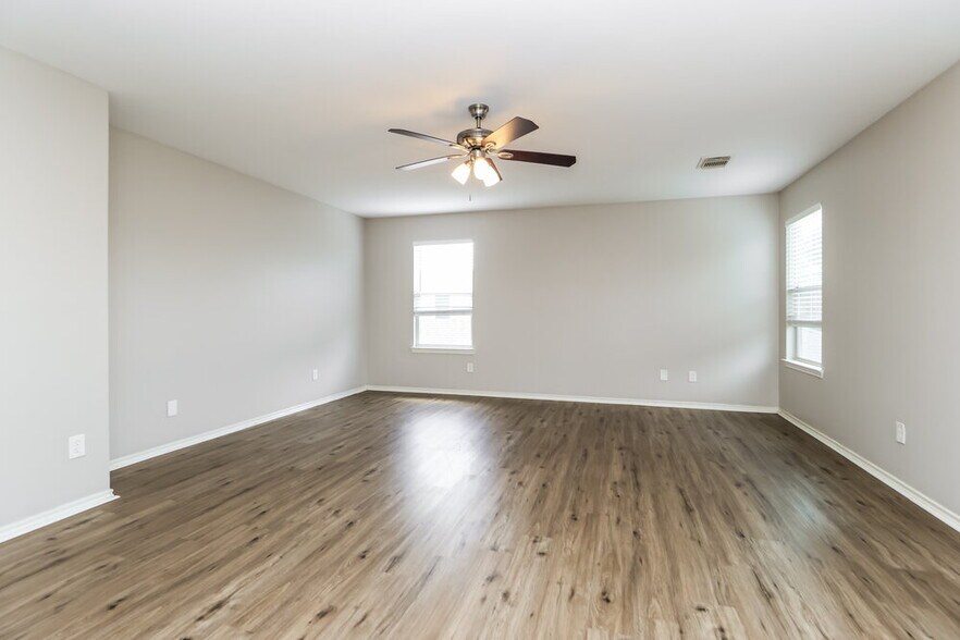 Building Photo - 18227 Misty Jade Ln